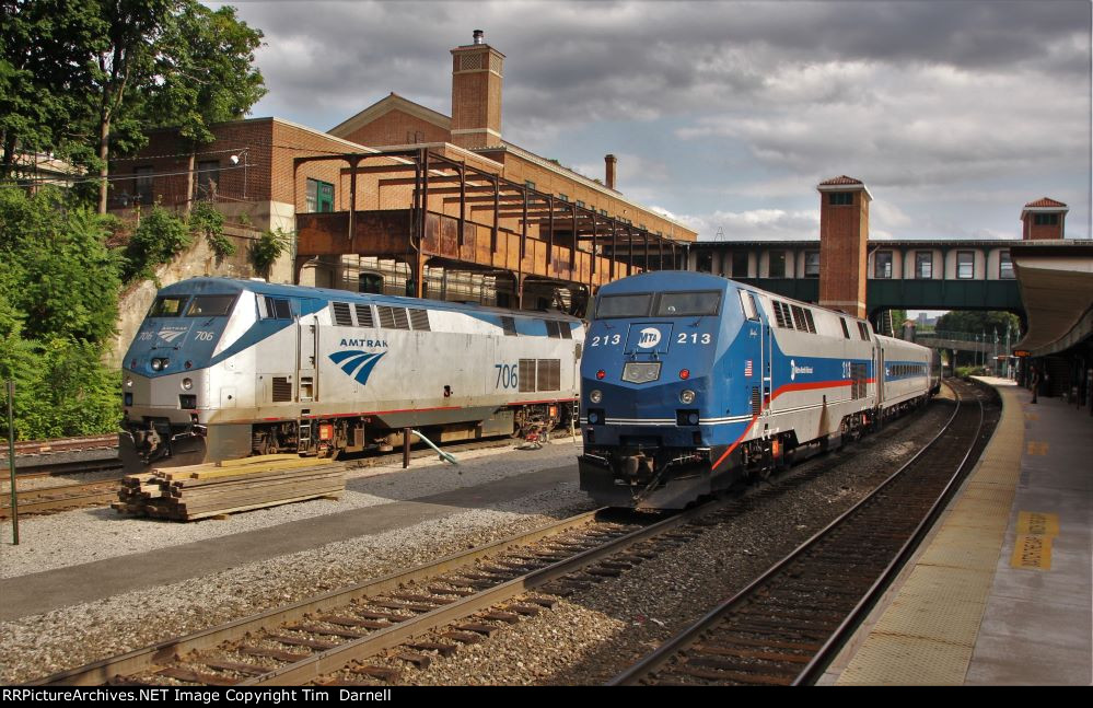 AMTK 706 on train 49